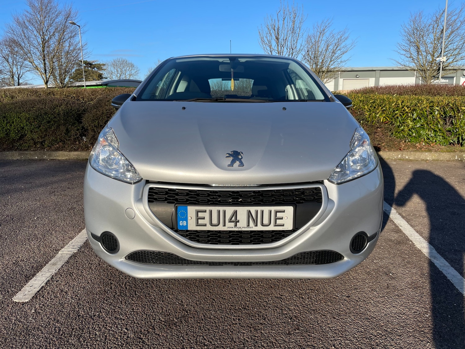 Used Peugeot 208 2014 for sale - 76340651: Photo 2