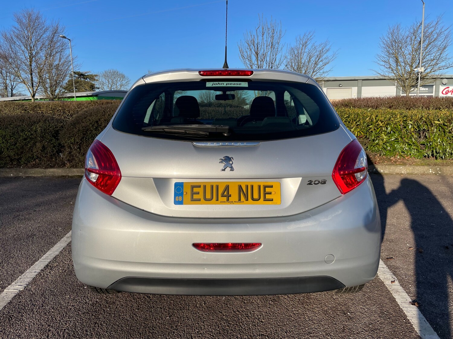 Used Peugeot 208 2014 for sale - 76340651: Photo 5