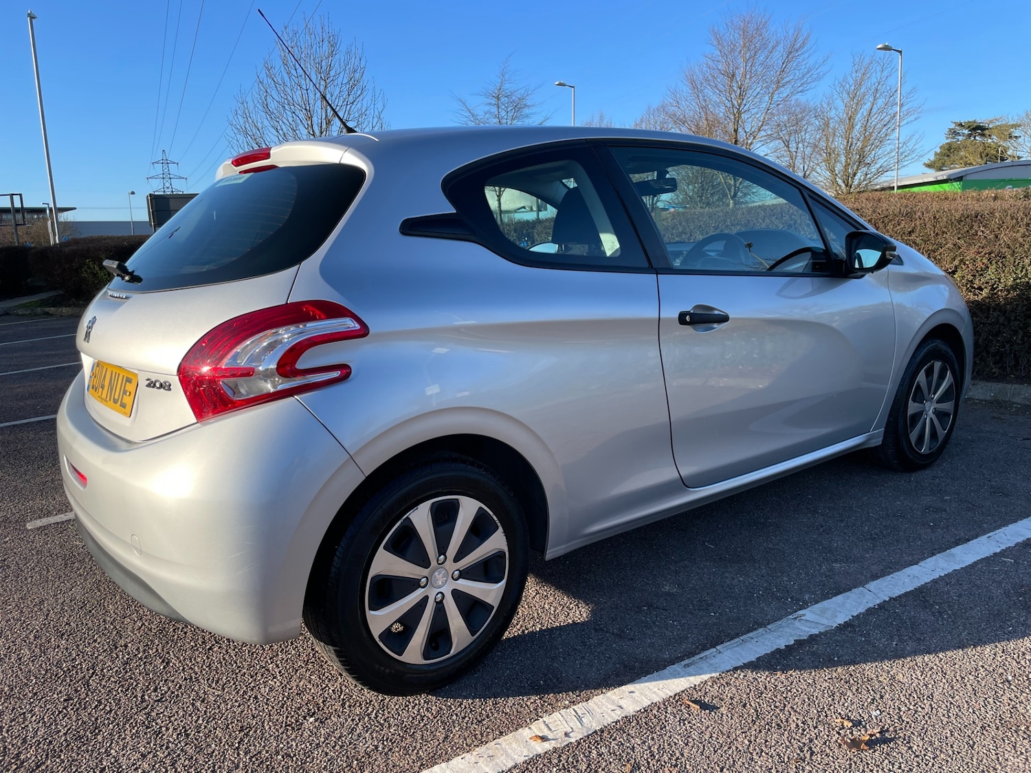 Used Peugeot 208 2014 for sale - 76340651: Photo 6