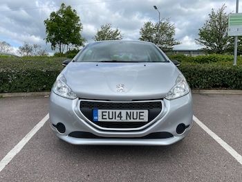Used Peugeot 208 2014 for sale - 78555408: Photo