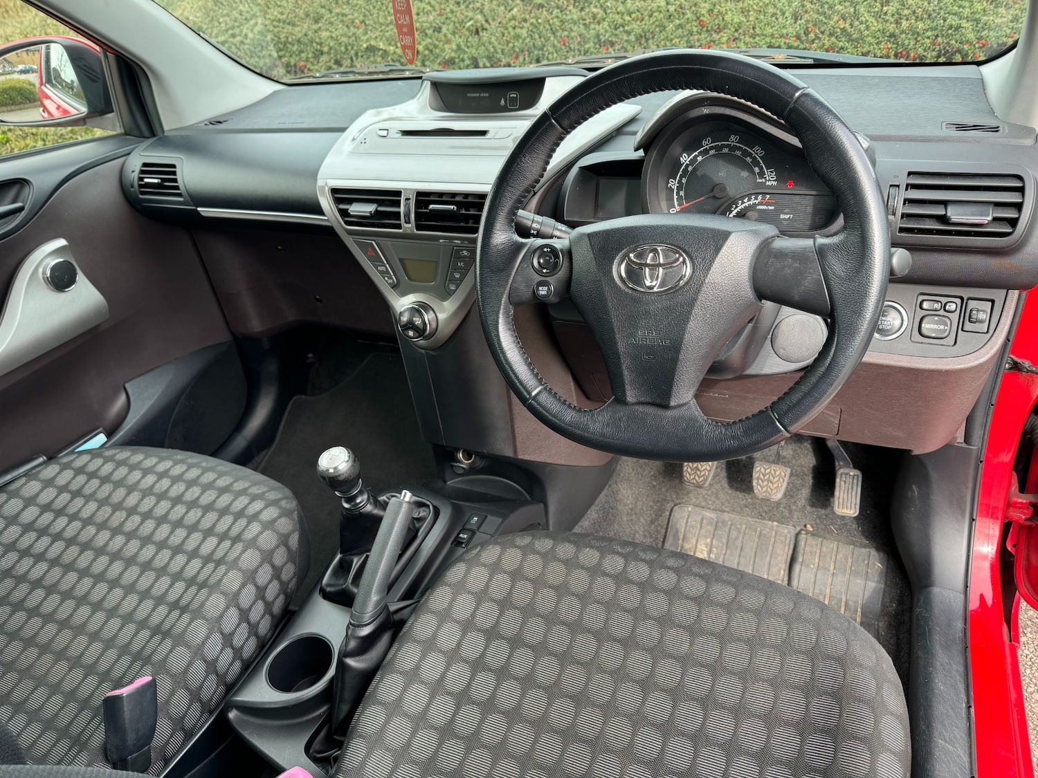 Used Toyota IQ 2011 for sale - 76340673: Photo 16