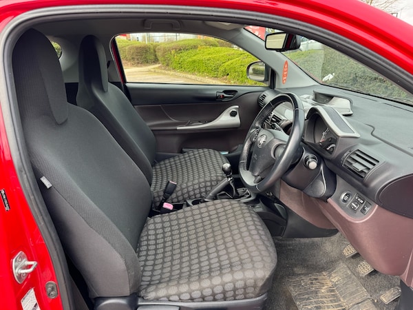 Used Toyota IQ 2011 for sale - 74164294: Photo 16