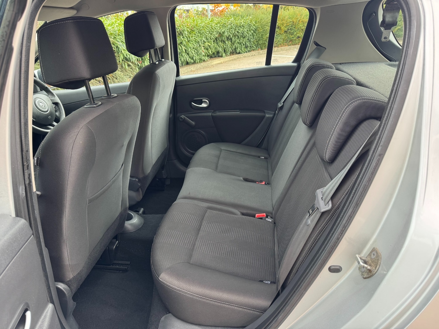 Used Renault Clio 2010 for sale - 77116167: Photo 12