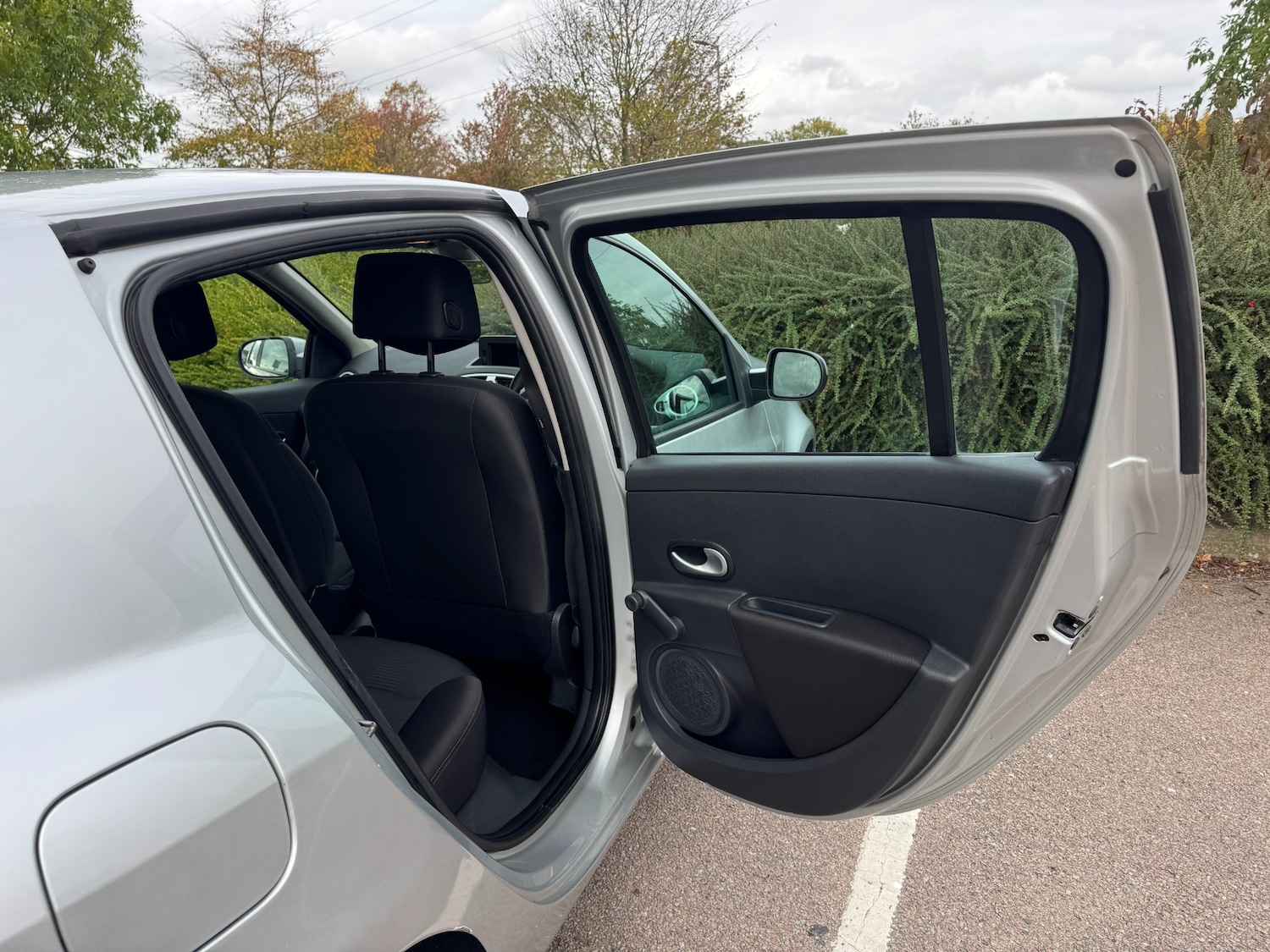 Used Renault Clio 2010 for sale - 77116167: Photo 13