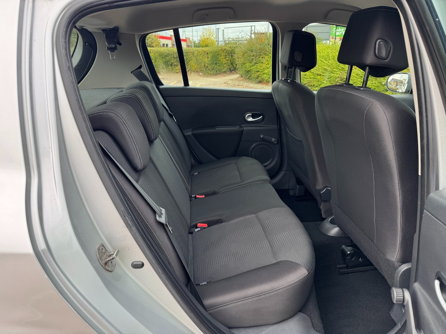 Used Renault Clio 2010 for sale - 77116167: Photo 14