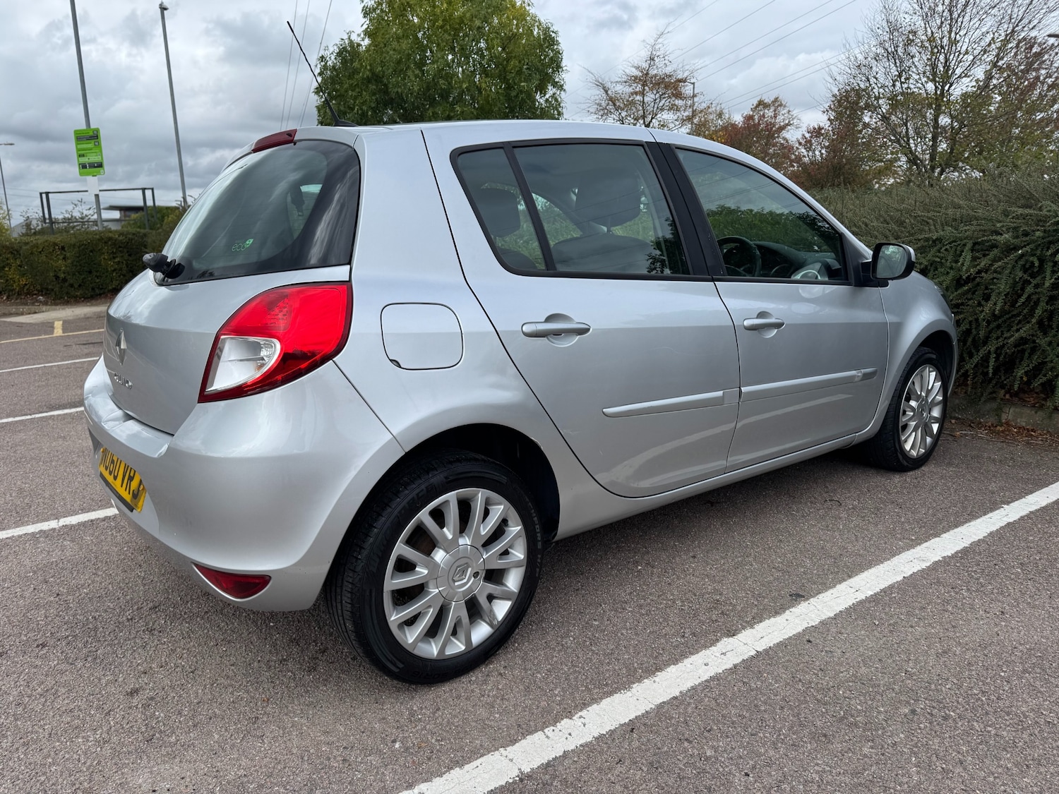 Used Renault Clio 2010 for sale - 77116167: Photo 6