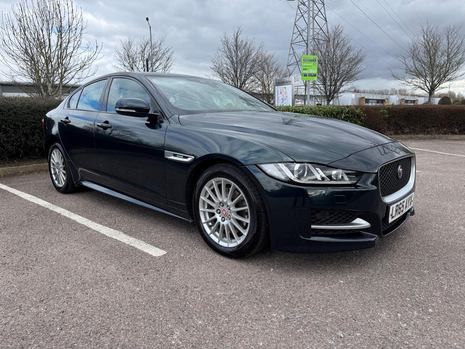 Used Jaguar XE 2015 for sale - 76340405: Photo 1