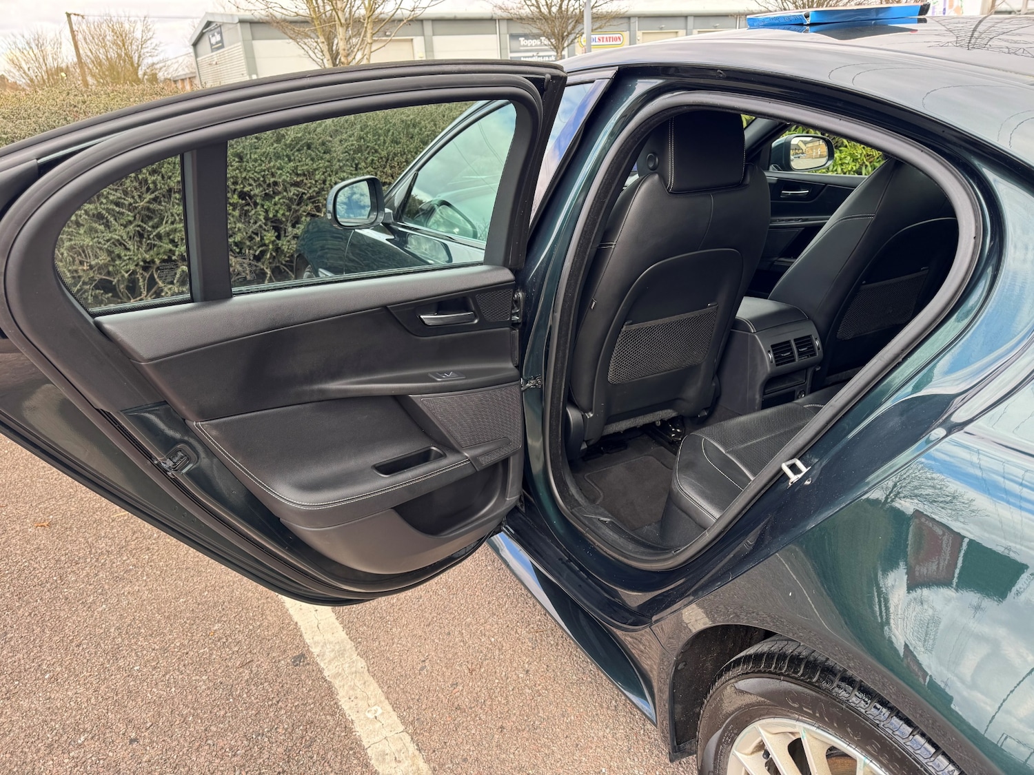 Used Jaguar XE 2015 for sale - 76340405: Photo 13