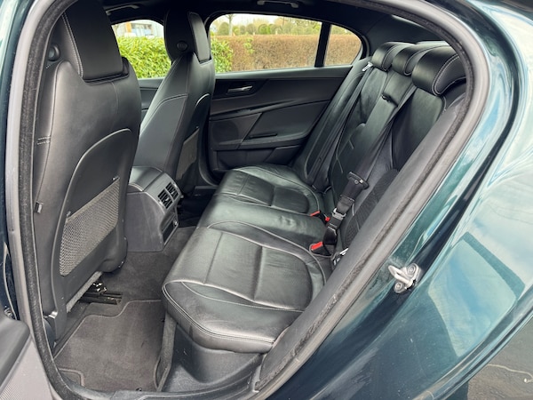 Used Jaguar XE 2015 for sale - 76340405: Photo 14