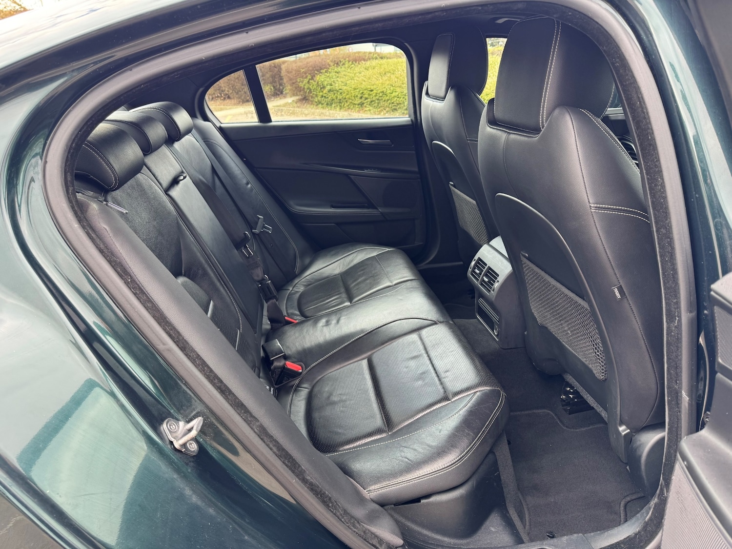 Used Jaguar XE 2015 for sale - 76340405: Photo 16