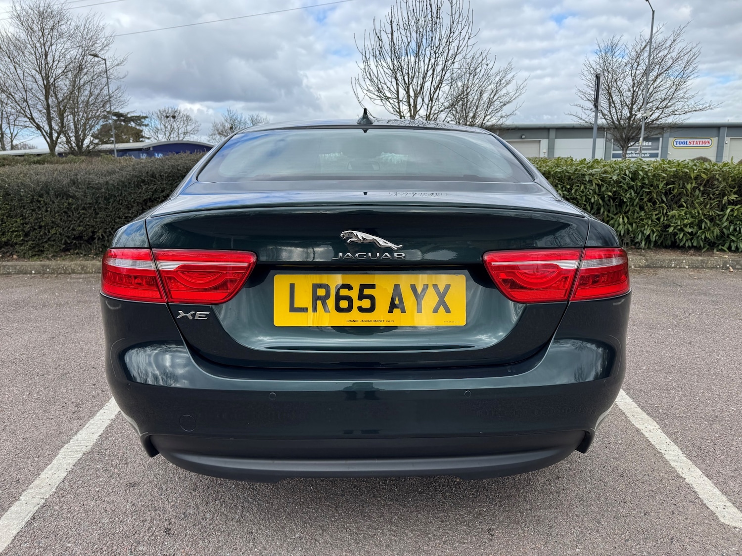 Used Jaguar XE 2015 for sale - 76340405: Photo 5