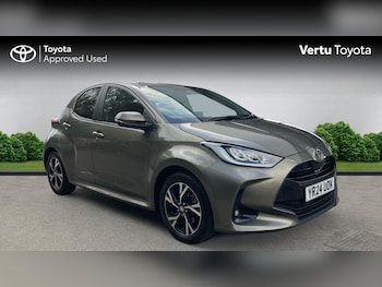 Used Toyota Yaris 2024 for sale - 76045378: Photo