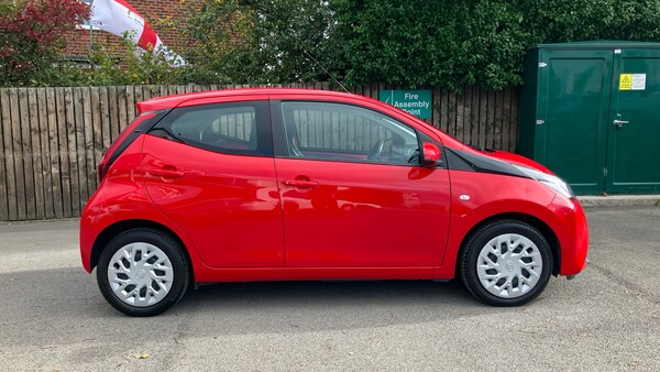 Used Toyota AYGO 2021 for sale - 76192993: Photo 16