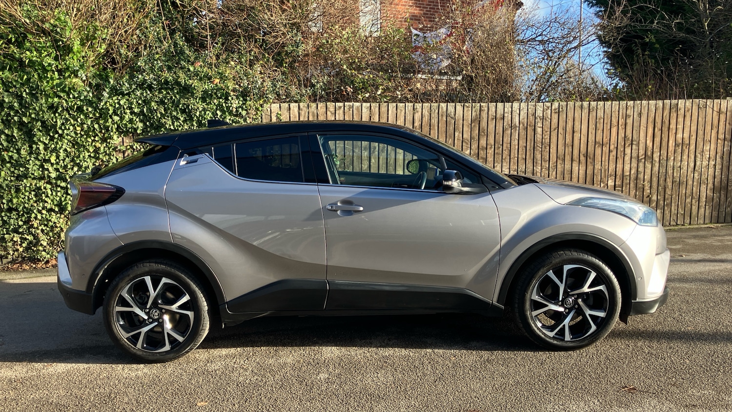 Used Toyota C-HR 2017 for sale - 76932101: Photo 16