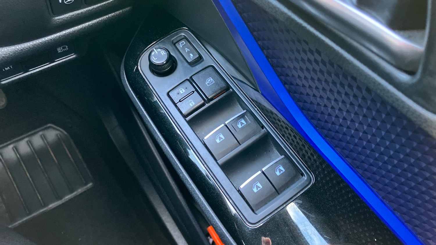 Used Toyota C-HR 2017 for sale - 76932101: Photo 31