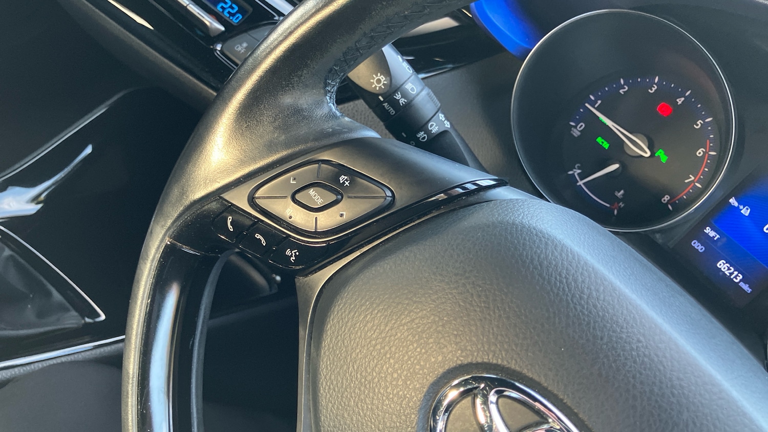 Used Toyota C-HR 2017 for sale - 76932101: Photo 32