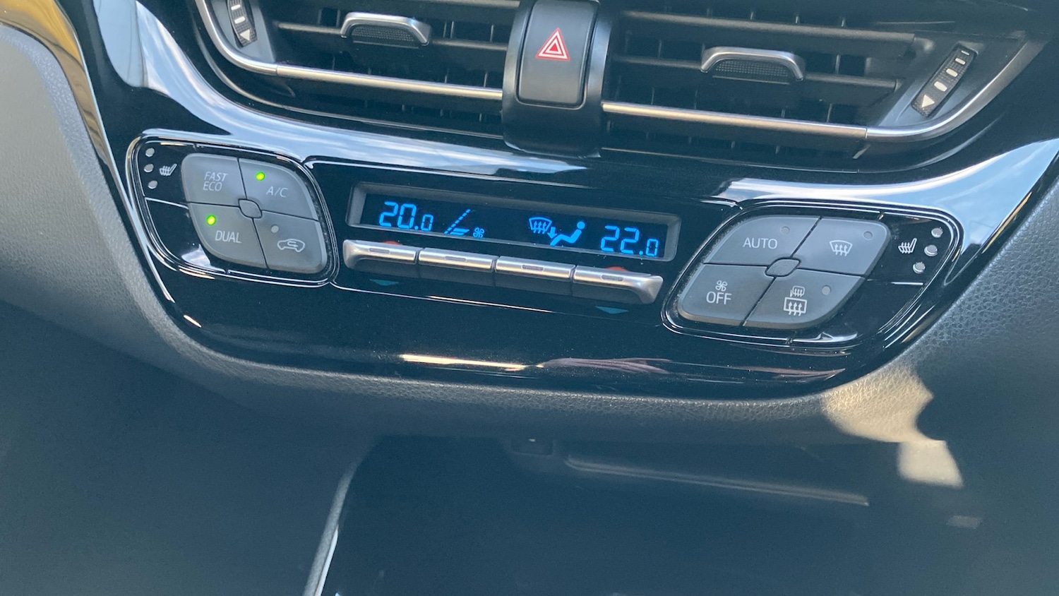 Used Toyota C-HR 2017 for sale - 76932101: Photo 34