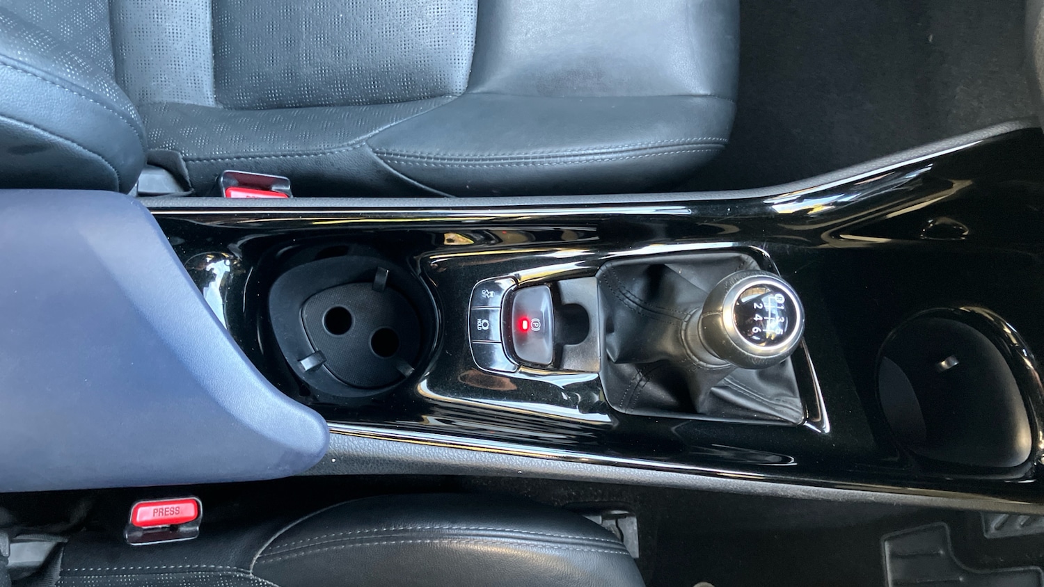 Used Toyota C-HR 2017 for sale - 76932101: Photo 35