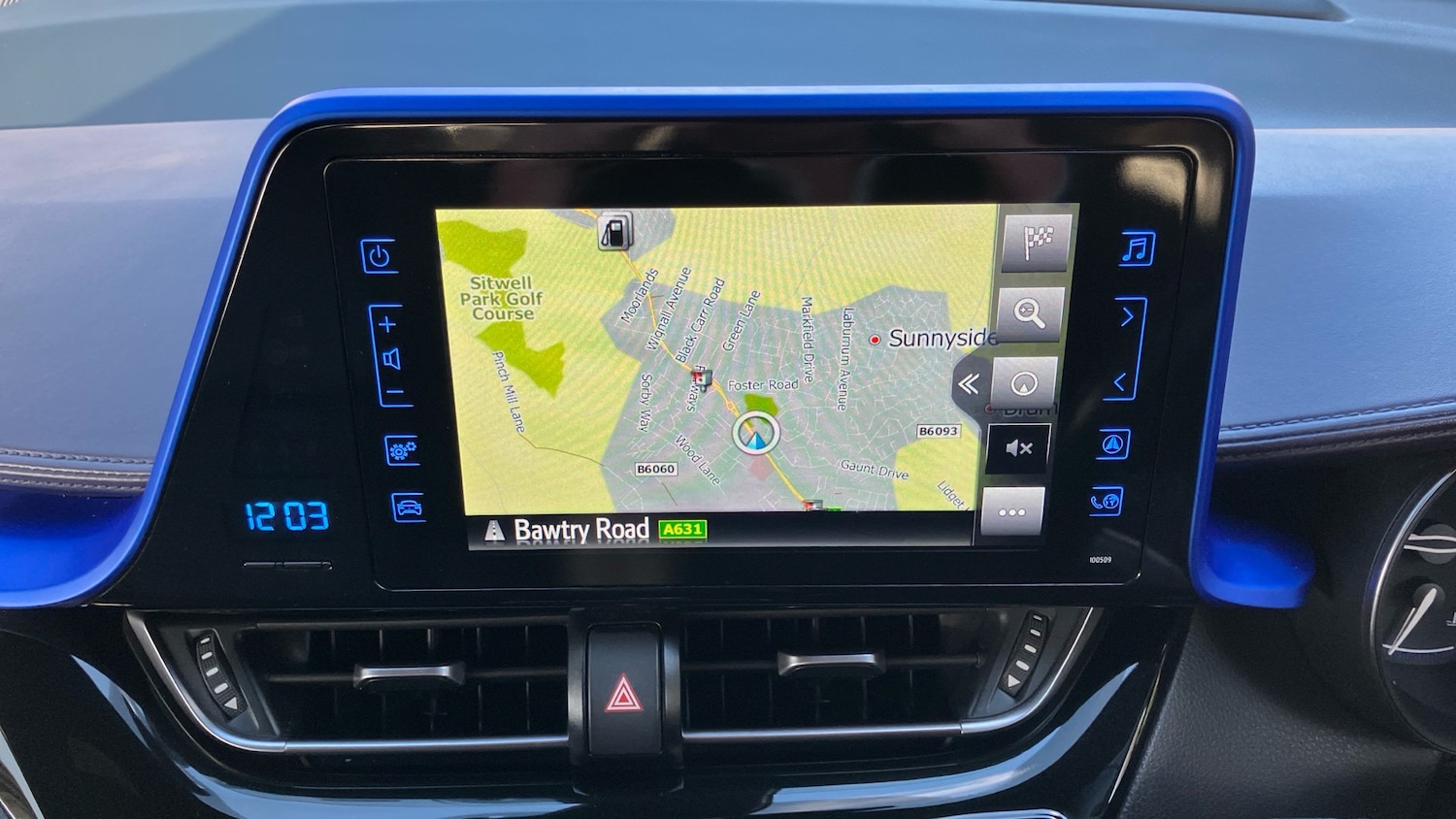 Used Toyota C-HR 2017 for sale - 76932101: Photo 7