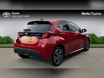 Used Toyota Yaris 2024 for sale - 77999242: Photo