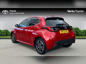 Used Toyota Yaris 2024 for sale - 77999242: Photo