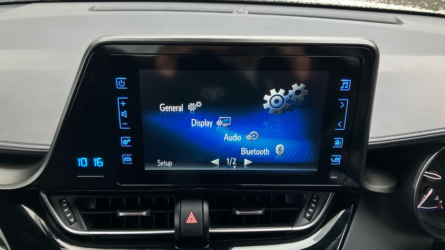 Used Toyota C-HR 2019 for sale - 77460226: Photo 24