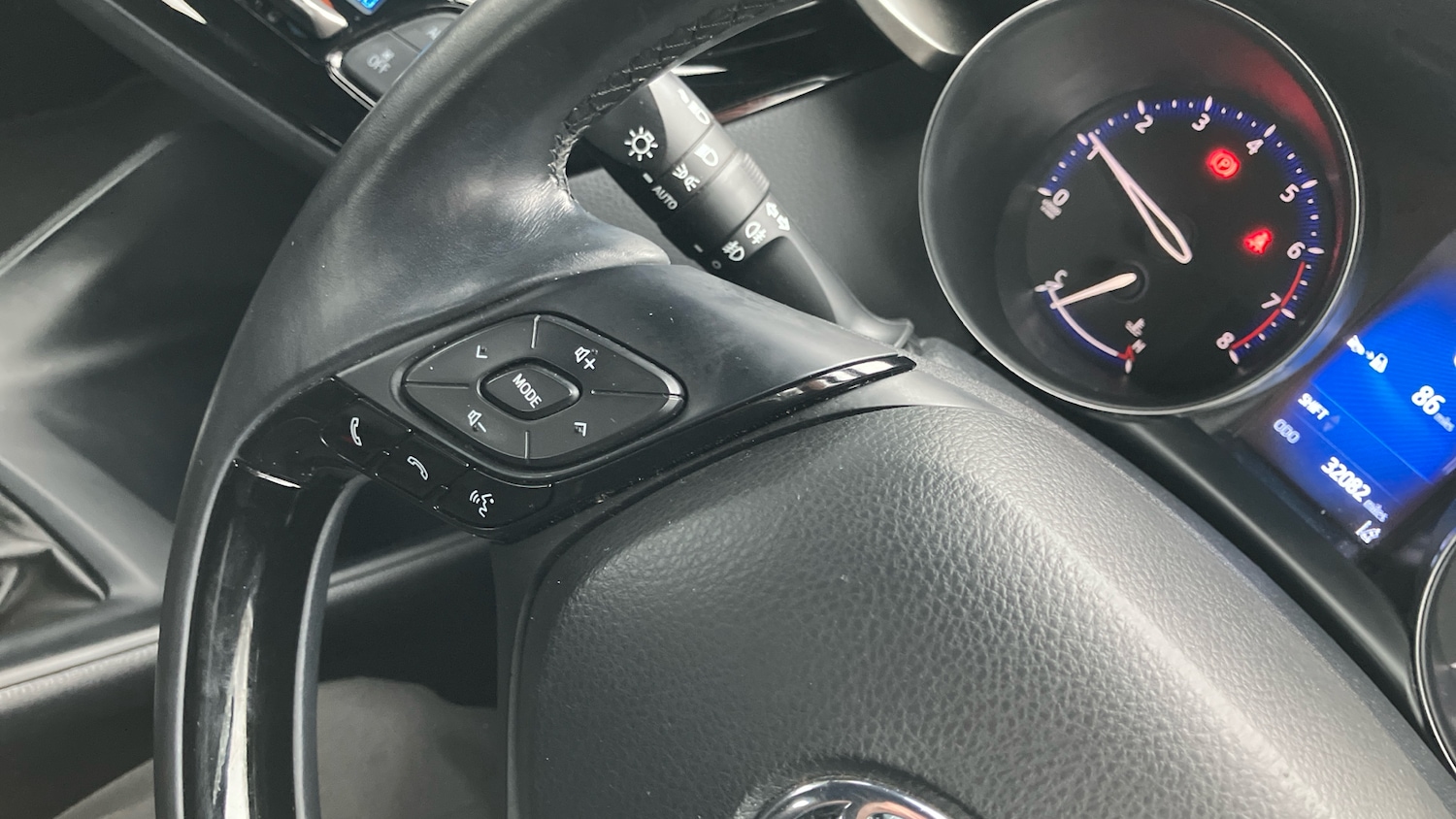 Used Toyota C-HR 2019 for sale - 77460226: Photo 32