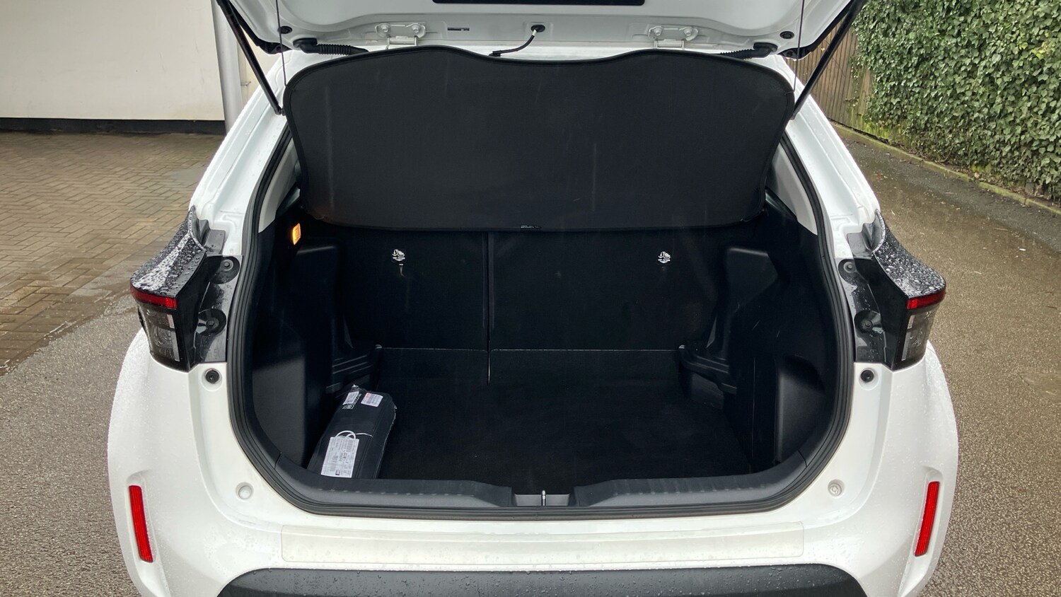 Used Toyota Yaris Cross 2023 for sale - 77460209: Photo 14