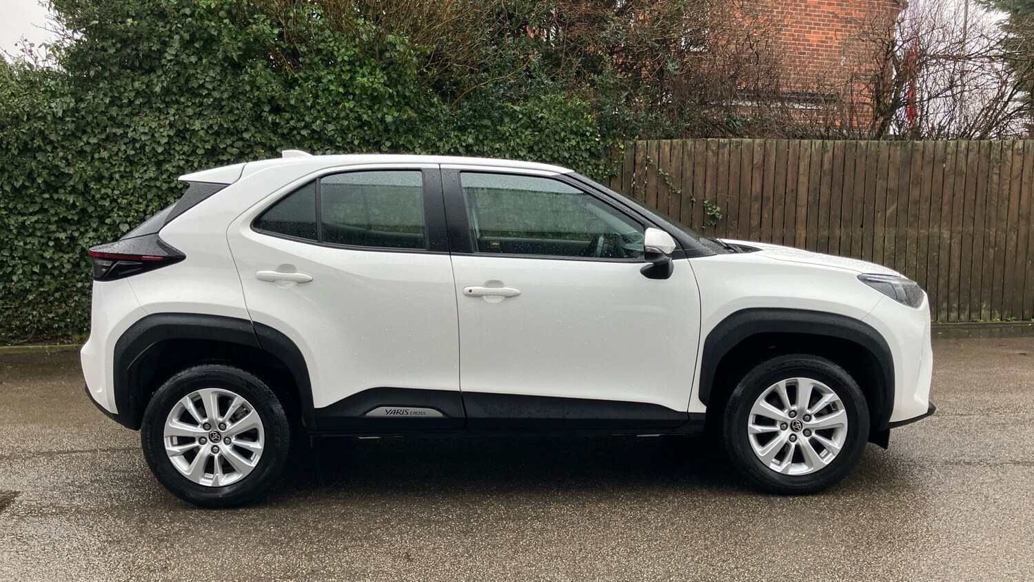 Used Toyota Yaris Cross 2023 for sale - 77460209: Photo 16