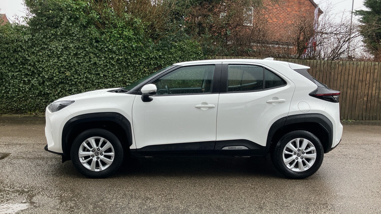 Used Toyota Yaris Cross 2023 for sale - 77460209: Photo 17