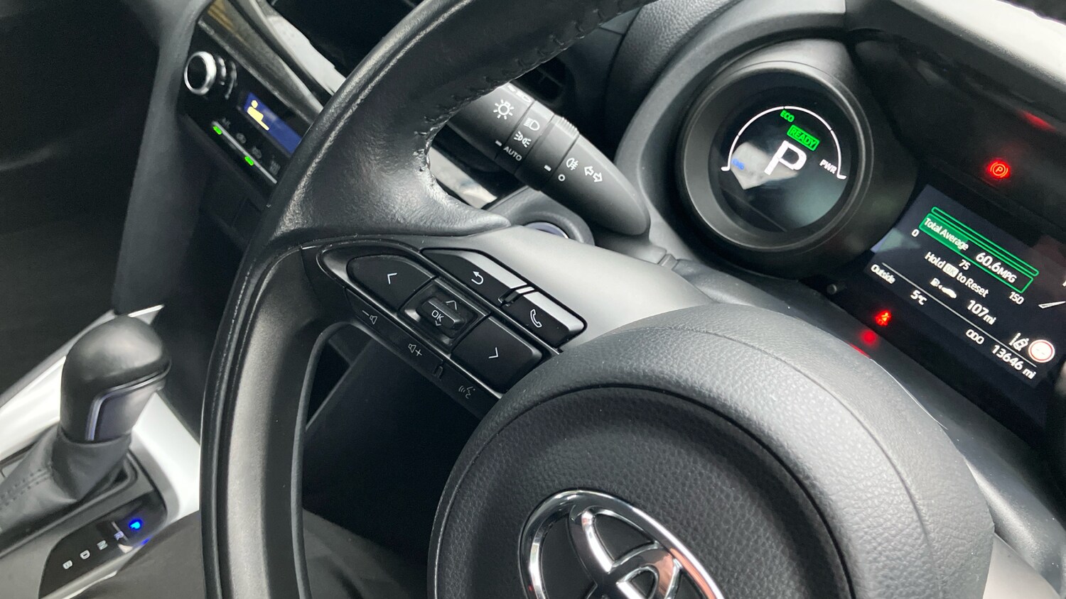 Used Toyota Yaris Cross 2023 for sale - 77460209: Photo 31