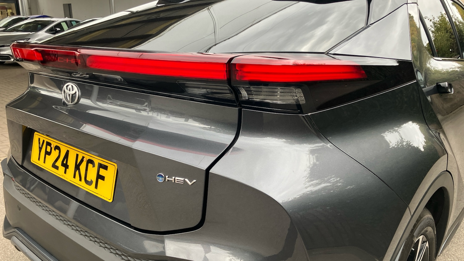 Used Toyota C-HR 2024 for sale - 75975130: Photo 21