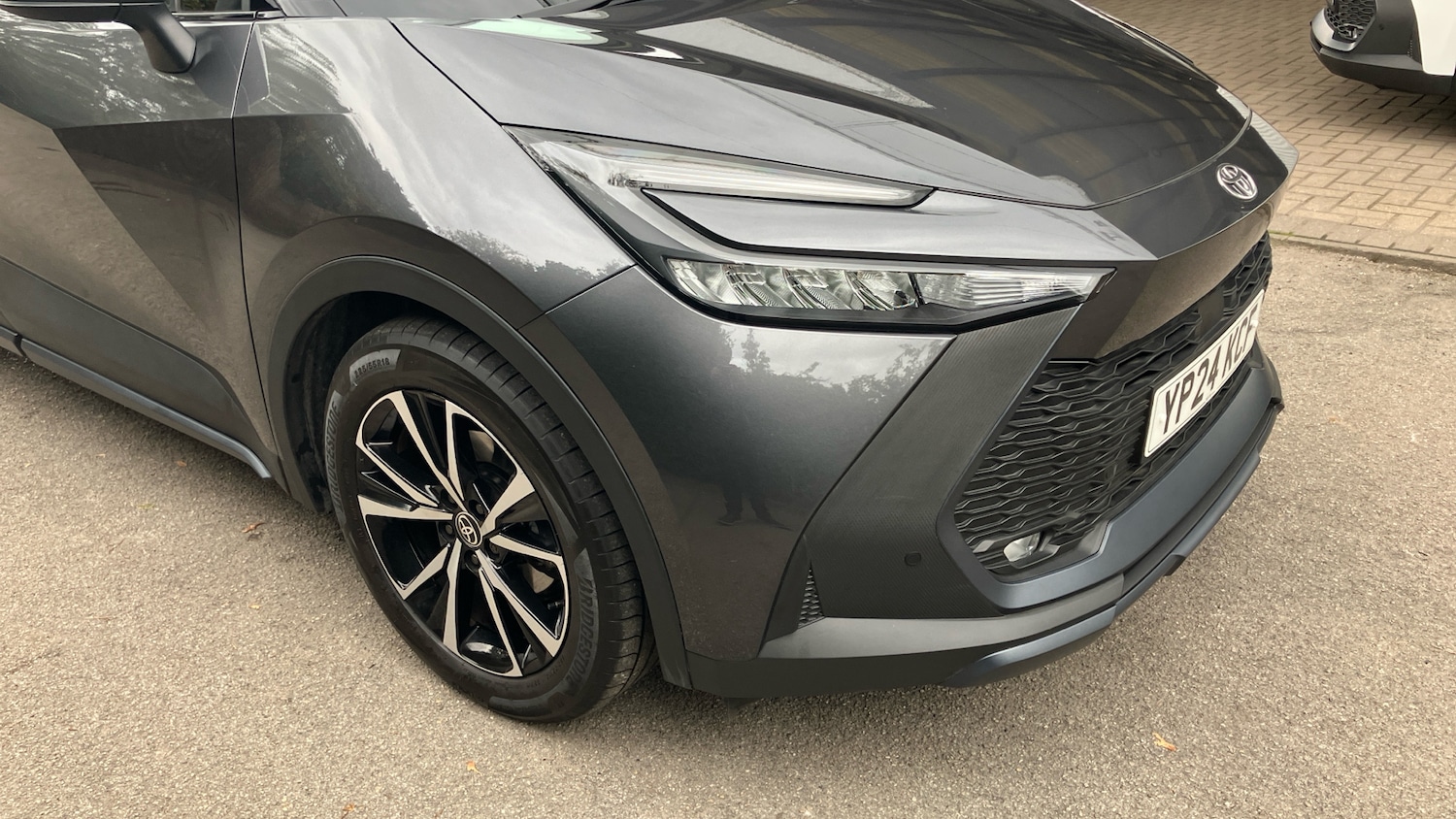 Used Toyota C-HR 2024 for sale - 75975130: Photo 28