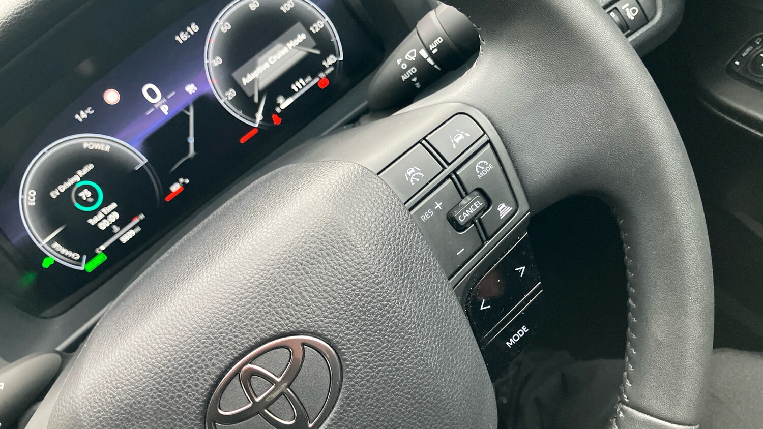 Used Toyota C-HR 2024 for sale - 75975130: Photo 34