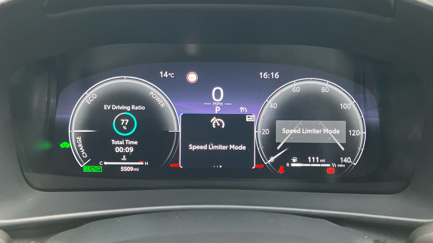 Used Toyota C-HR 2024 for sale - 75975130: Photo 40