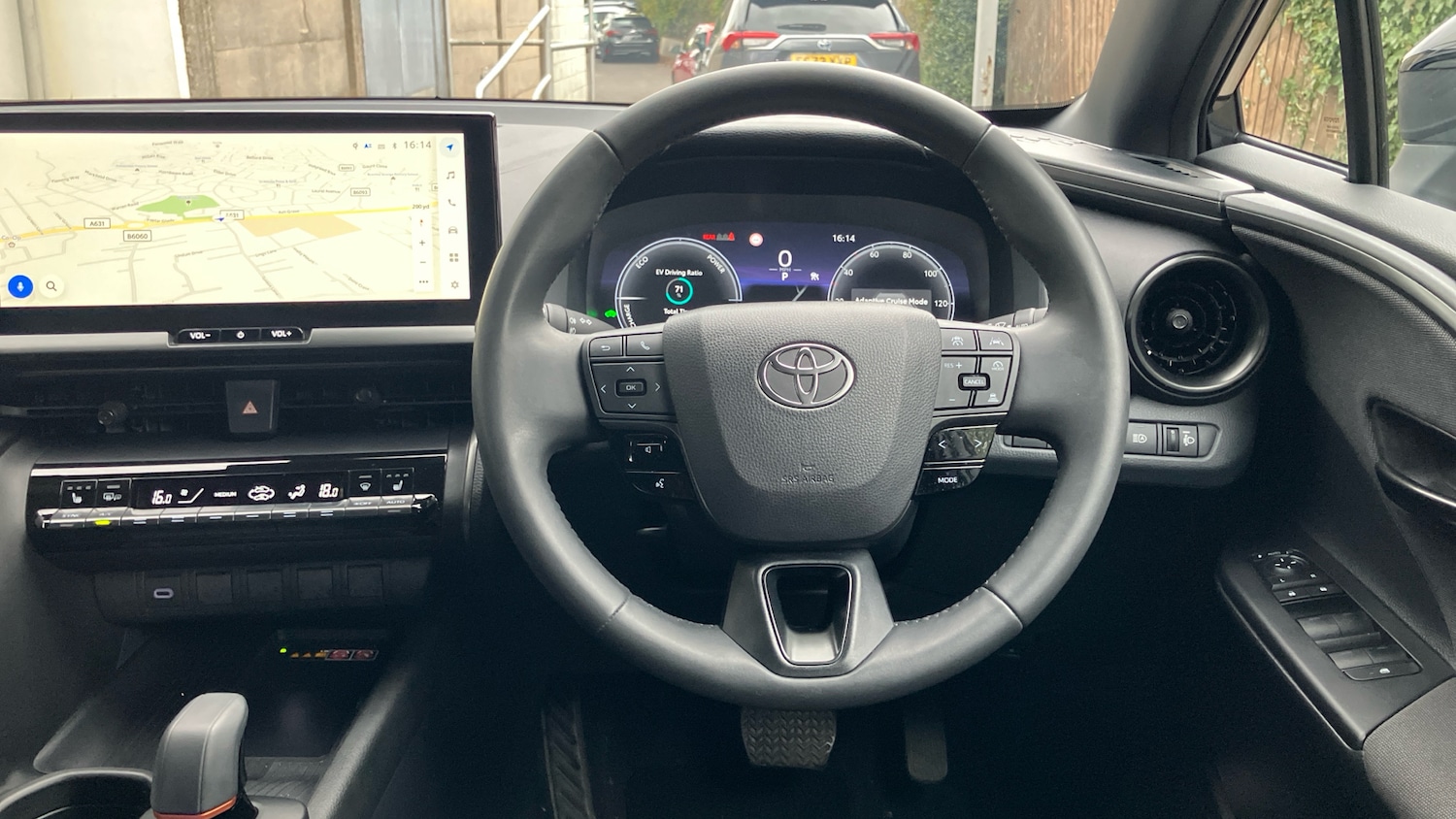 Used Toyota C-HR 2024 for sale - 75975130: Photo 8