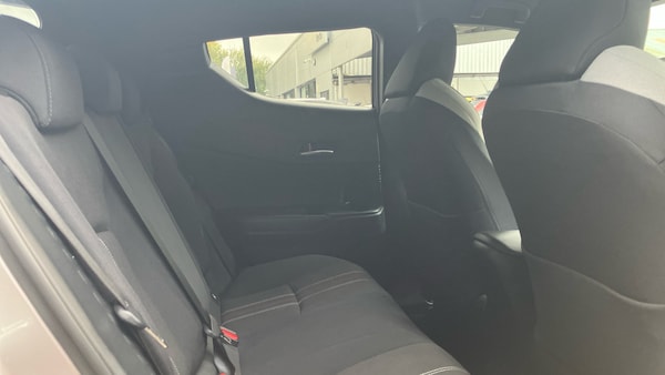 Used Toyota C-HR 2021 for sale - 76292807: Photo 12