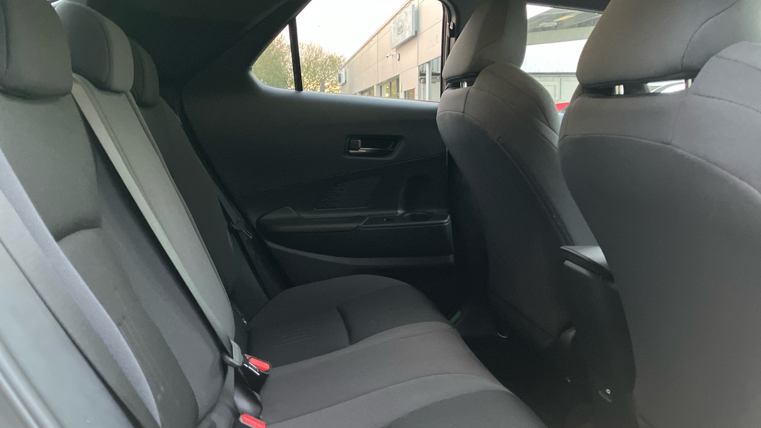 Used Toyota C-HR 2025 for sale - 76694173: Photo 12