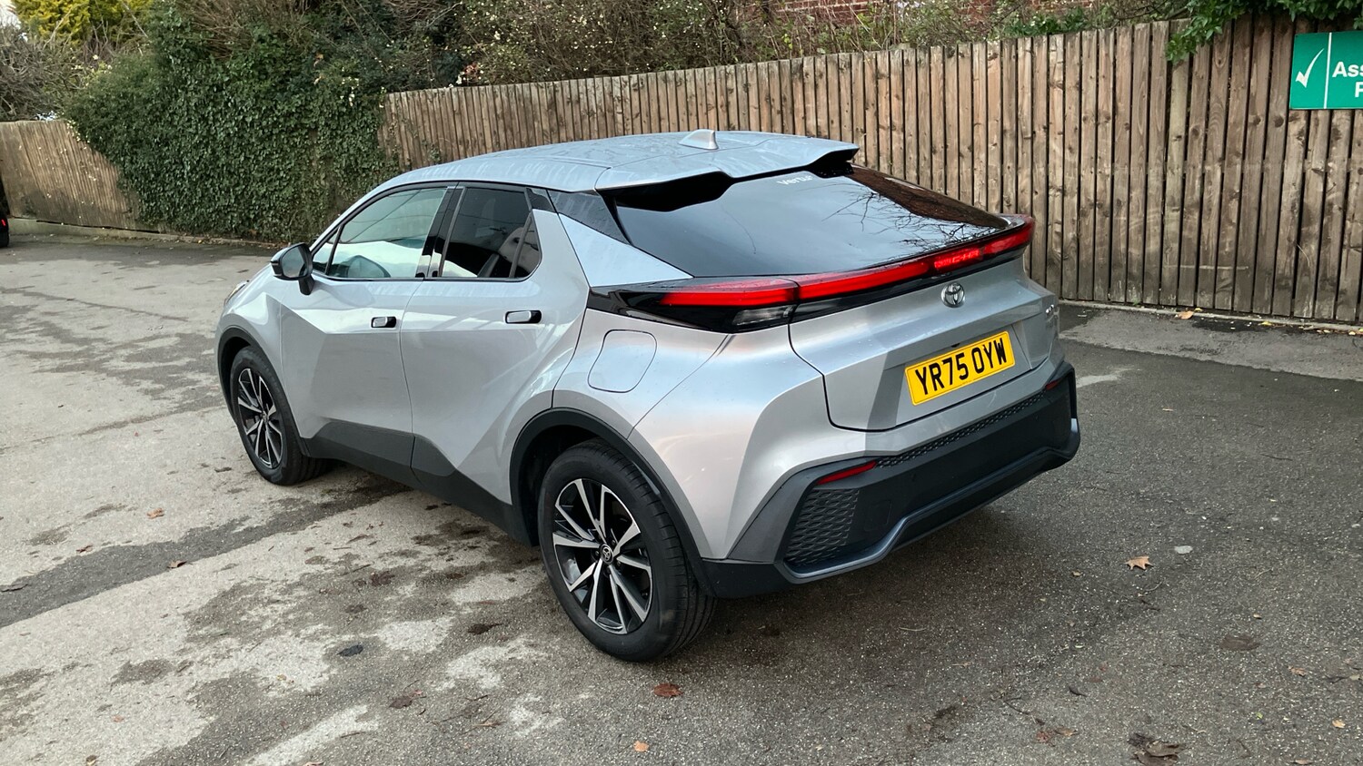 Used Toyota C-HR 2025 for sale - 76694173: Photo 30