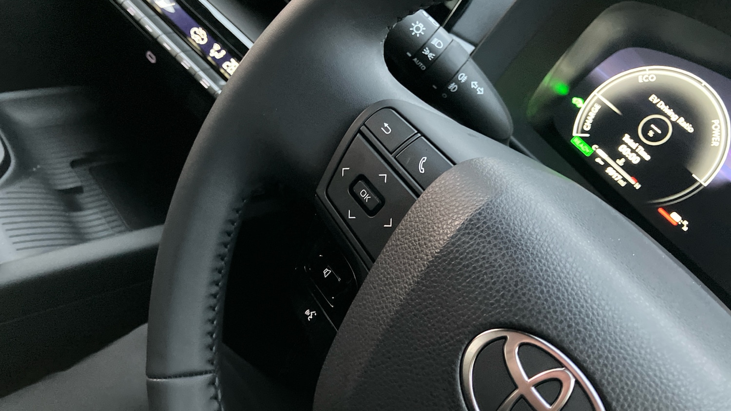 Used Toyota C-HR 2025 for sale - 76694173: Photo 32