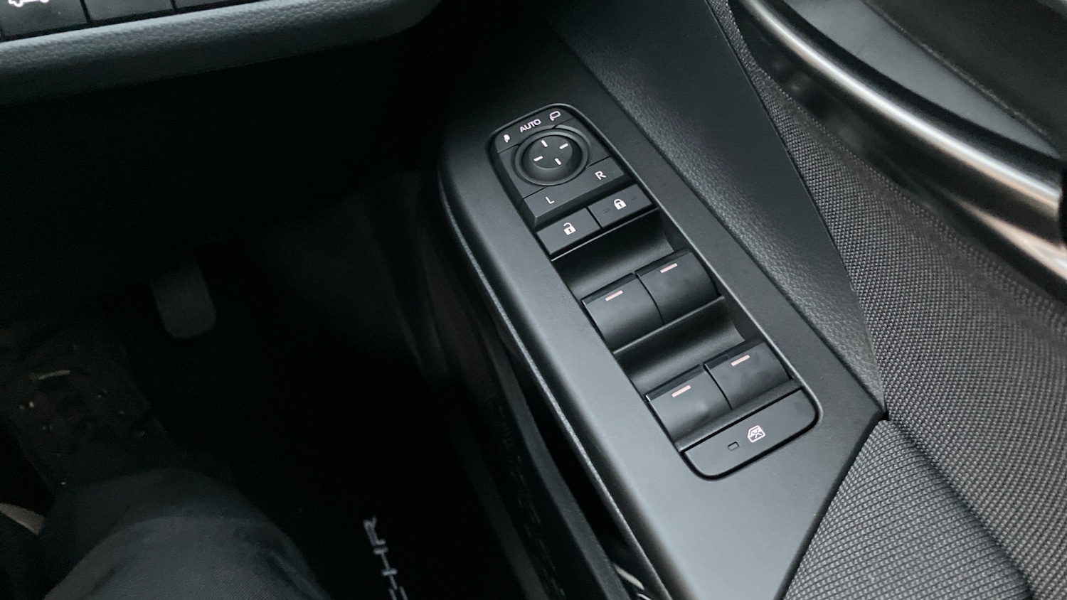 Used Toyota C-HR 2025 for sale - 76694173: Photo 34