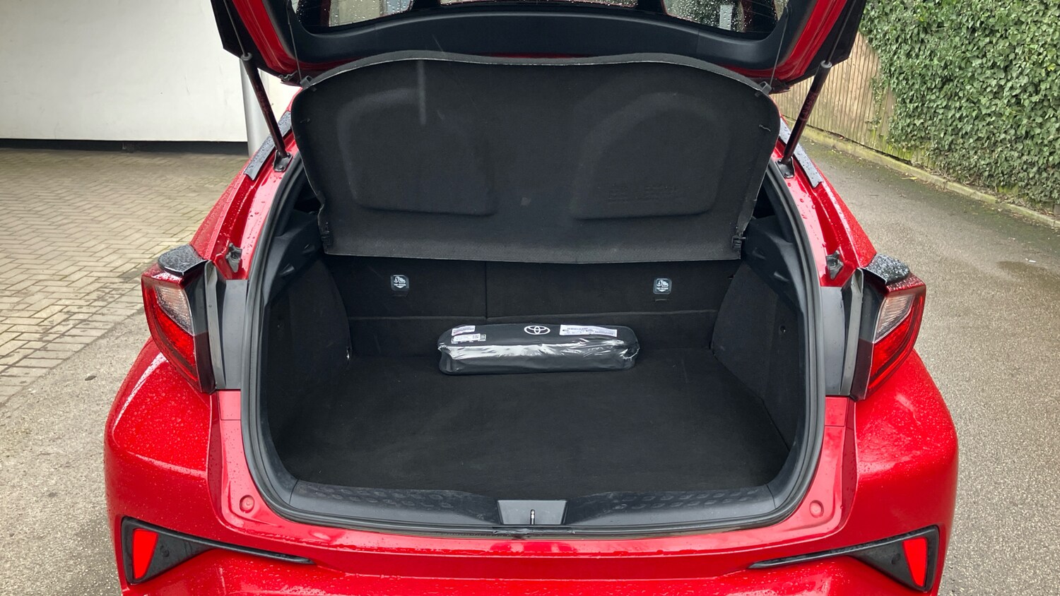 Used Toyota C-HR 2020 for sale - 77687857: Photo 14