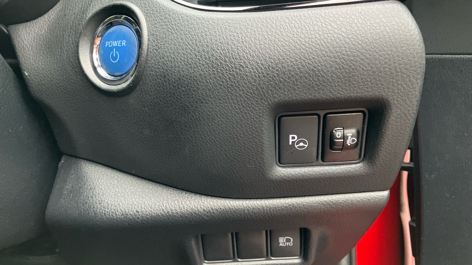 Used Toyota C-HR 2020 for sale - 77687857: Photo 33