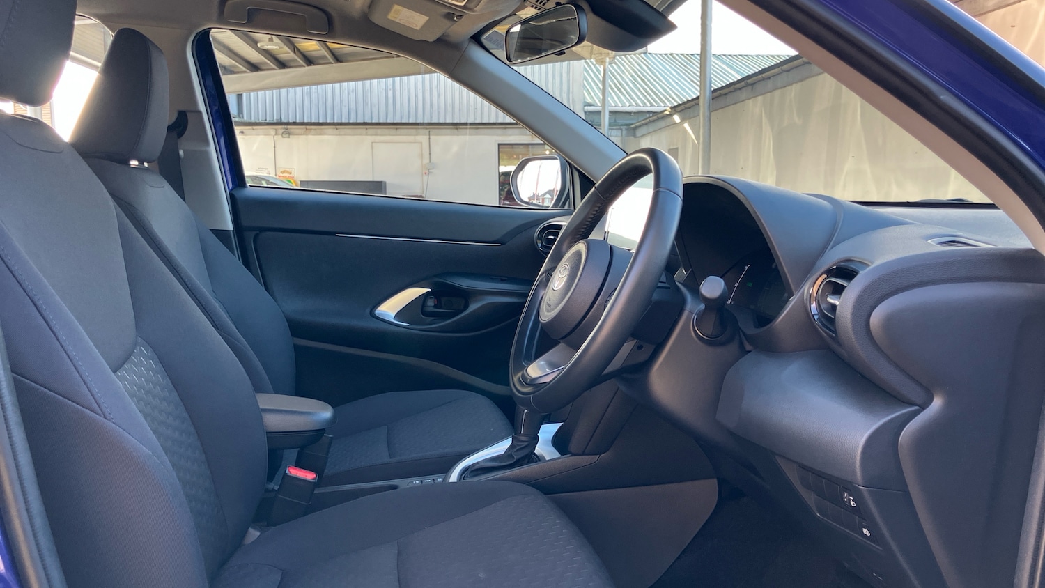 Used Toyota Yaris Cross 2025 for sale - 77641232: Photo 11