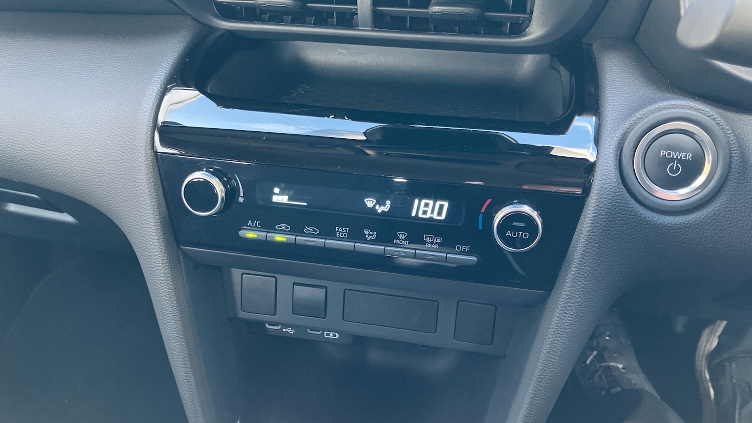 Used Toyota Yaris Cross 2025 for sale - 77641232: Photo 36