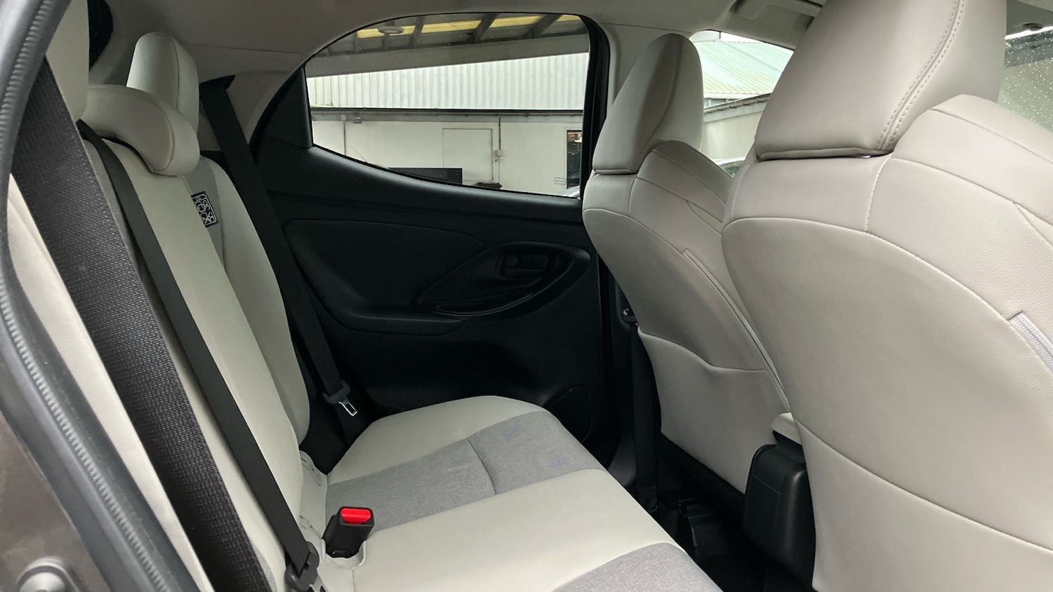 Used Toyota Yaris 2023 for sale - 77264284: Photo 12