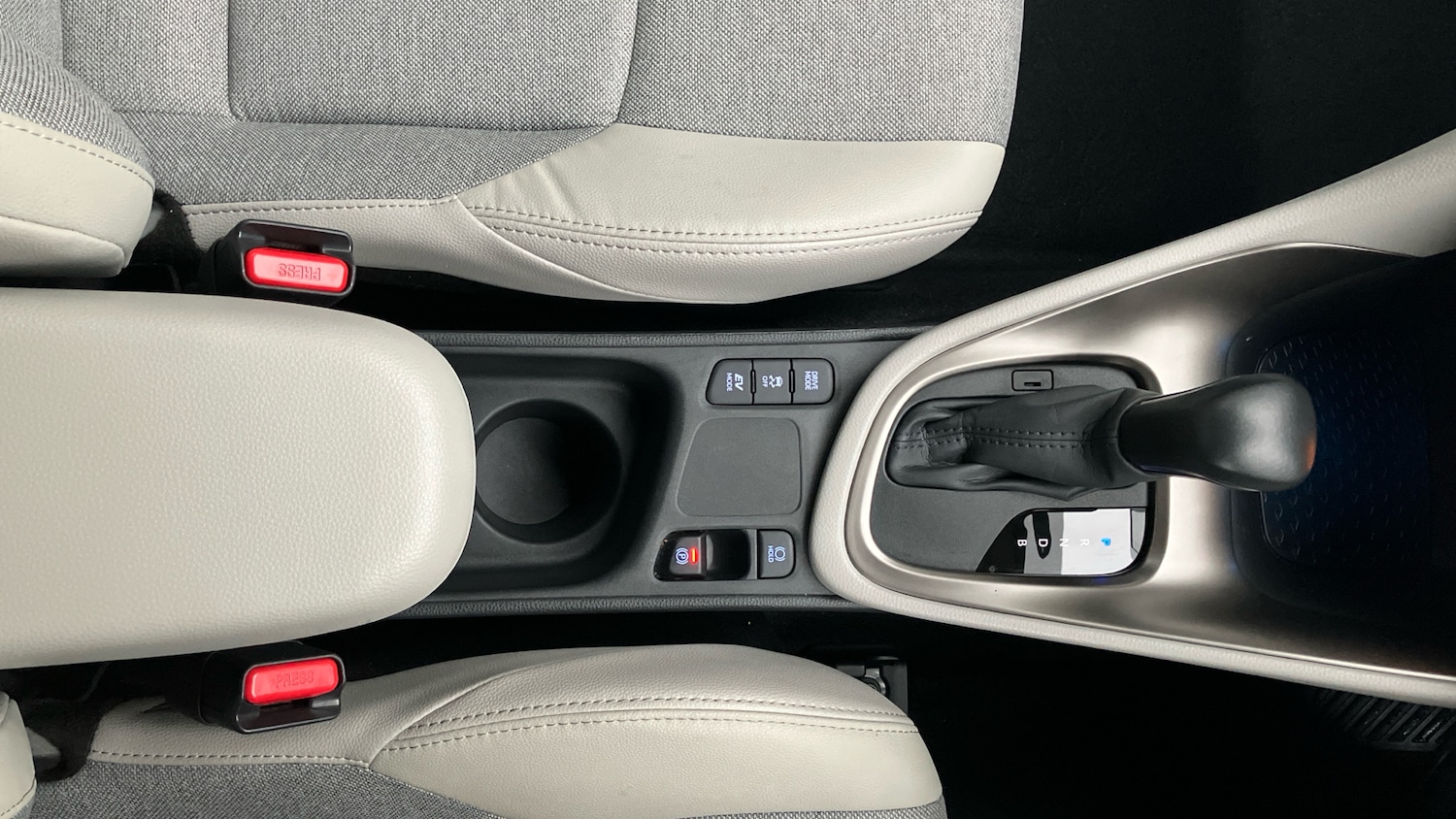 Used Toyota Yaris 2023 for sale - 77264284: Photo 35