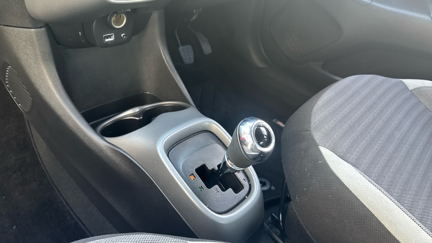 Used Toyota AYGO 2020 for sale - 76450301: Photo 13