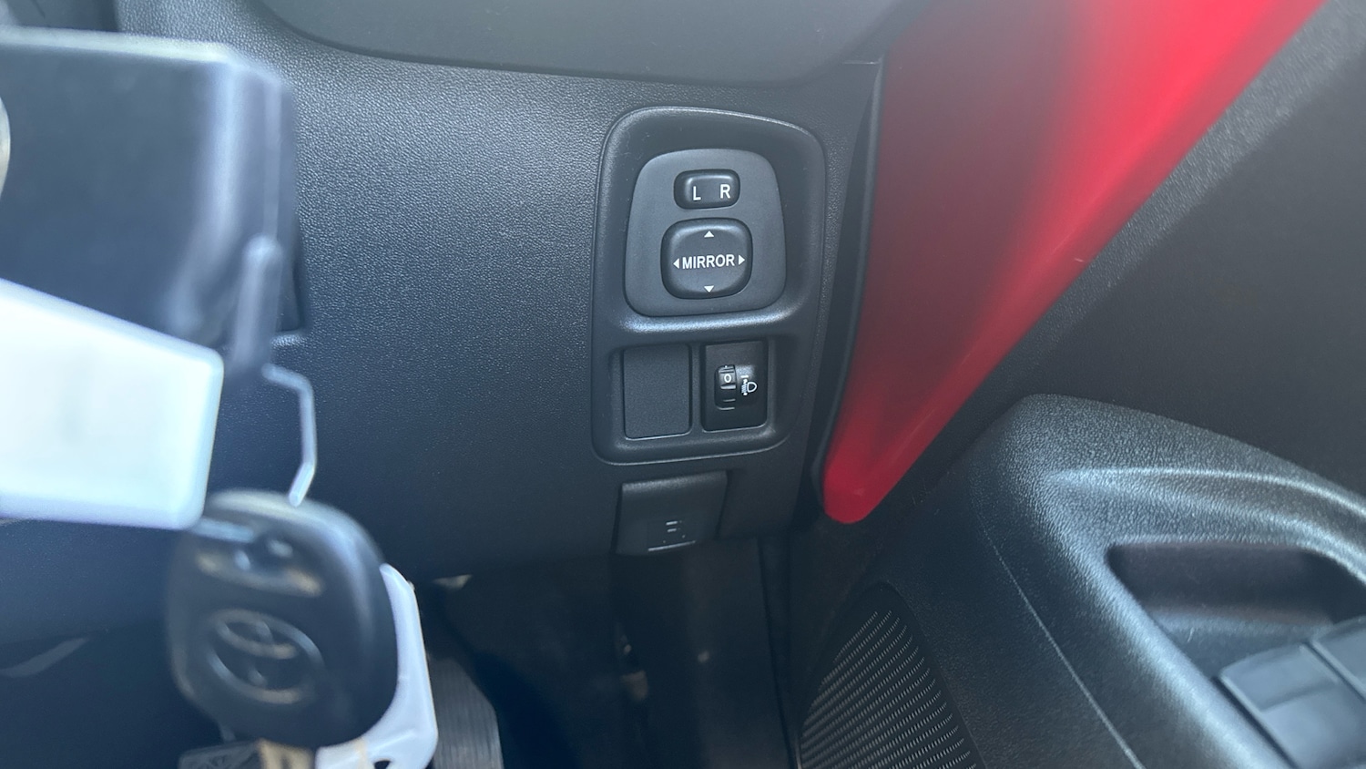 Used Toyota AYGO 2020 for sale - 76450301: Photo 30