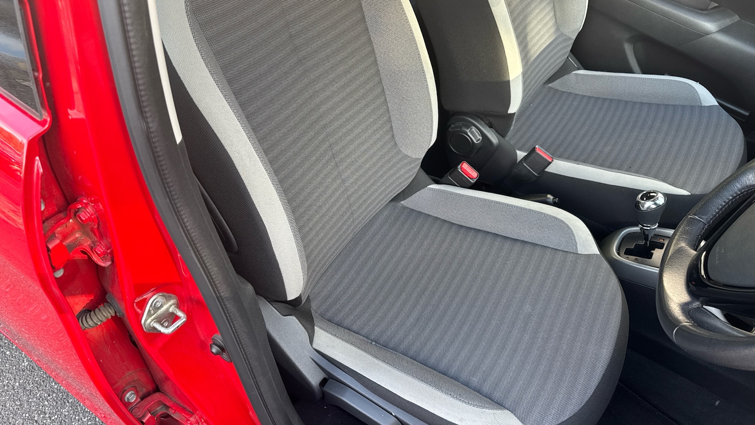 Used Toyota AYGO 2020 for sale - 76450301: Photo 33